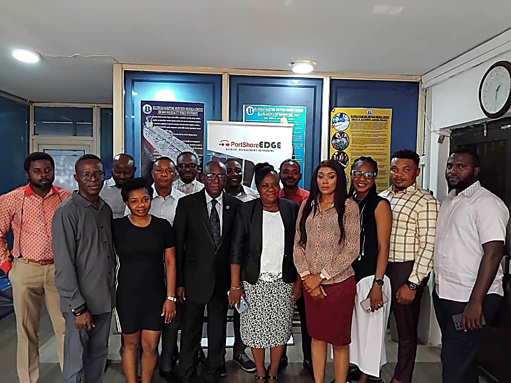 Group photo after a PortShoreEdge corporate training